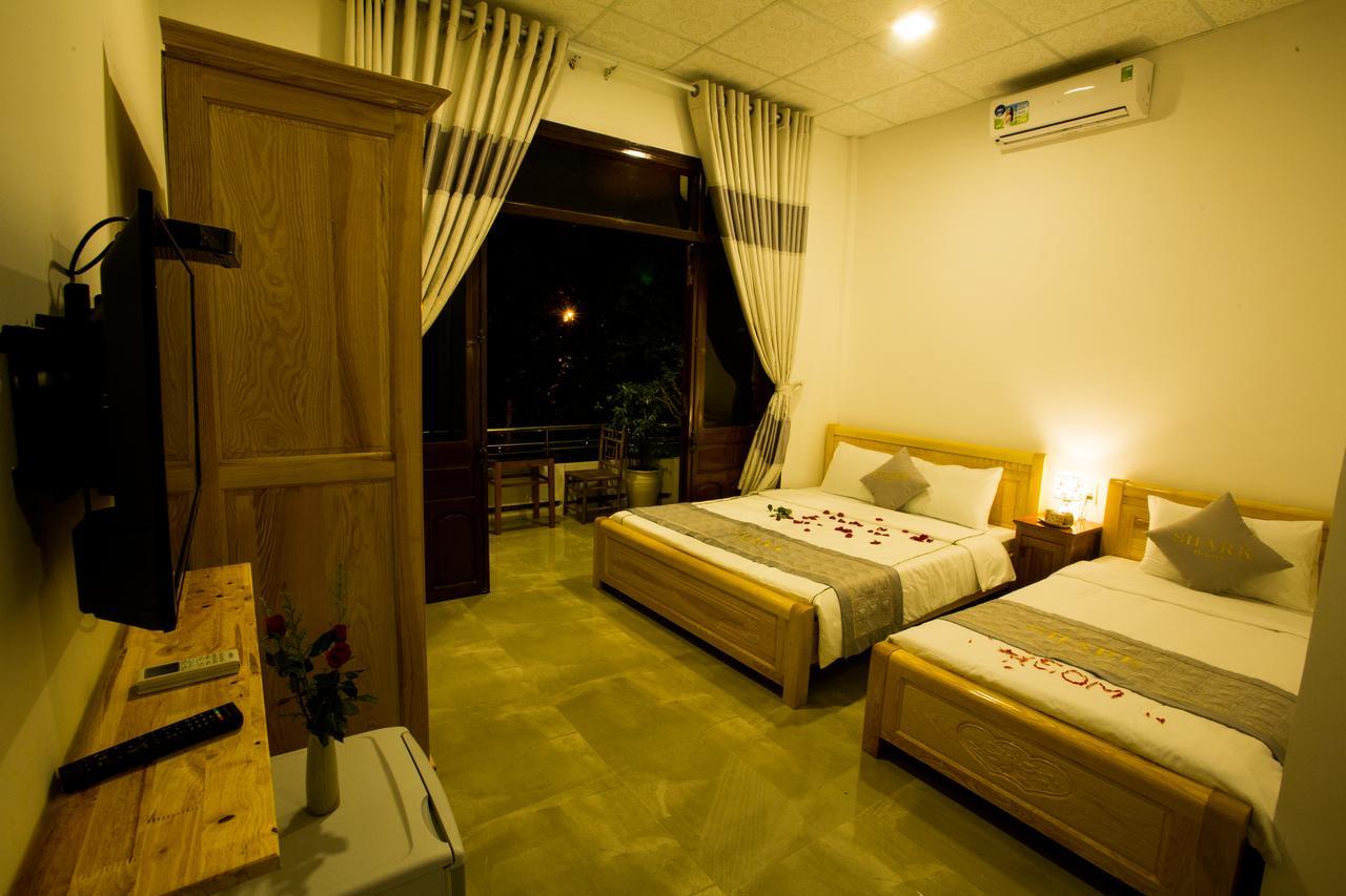 Shark Homestay Hue Exterior photo